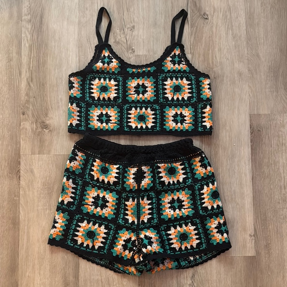 Talulah Crochet Patterned 2 Piece Set - Picture 2 of 7